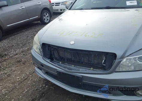 2009 Mercedes-Benz C 300 Luxury 4Matic/Sport 4Matic from USA, damaged, VIN WDDGF81X89R064695